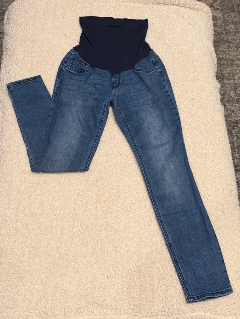 Indigo Blue Women's Skinny Jeans in Dark Blue with Navy Panel